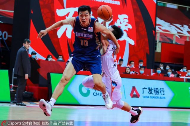 关于浙江绿城豪取胜利，继续追赶前列的信息