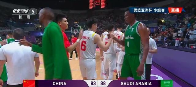 局势再翻盘，球队奋力逆袭收获成功