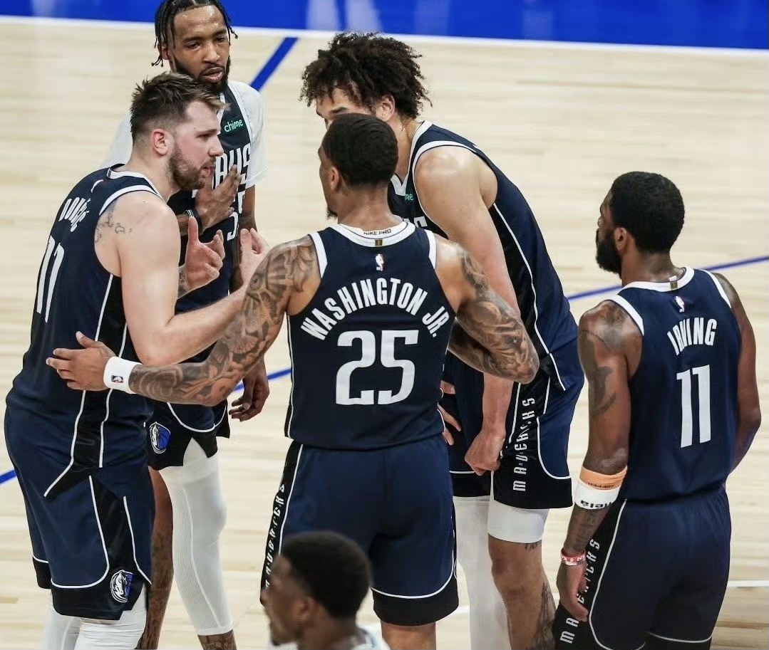 aoa体育培训-独行侠逆转勇士，连续主场取胜的简单介绍