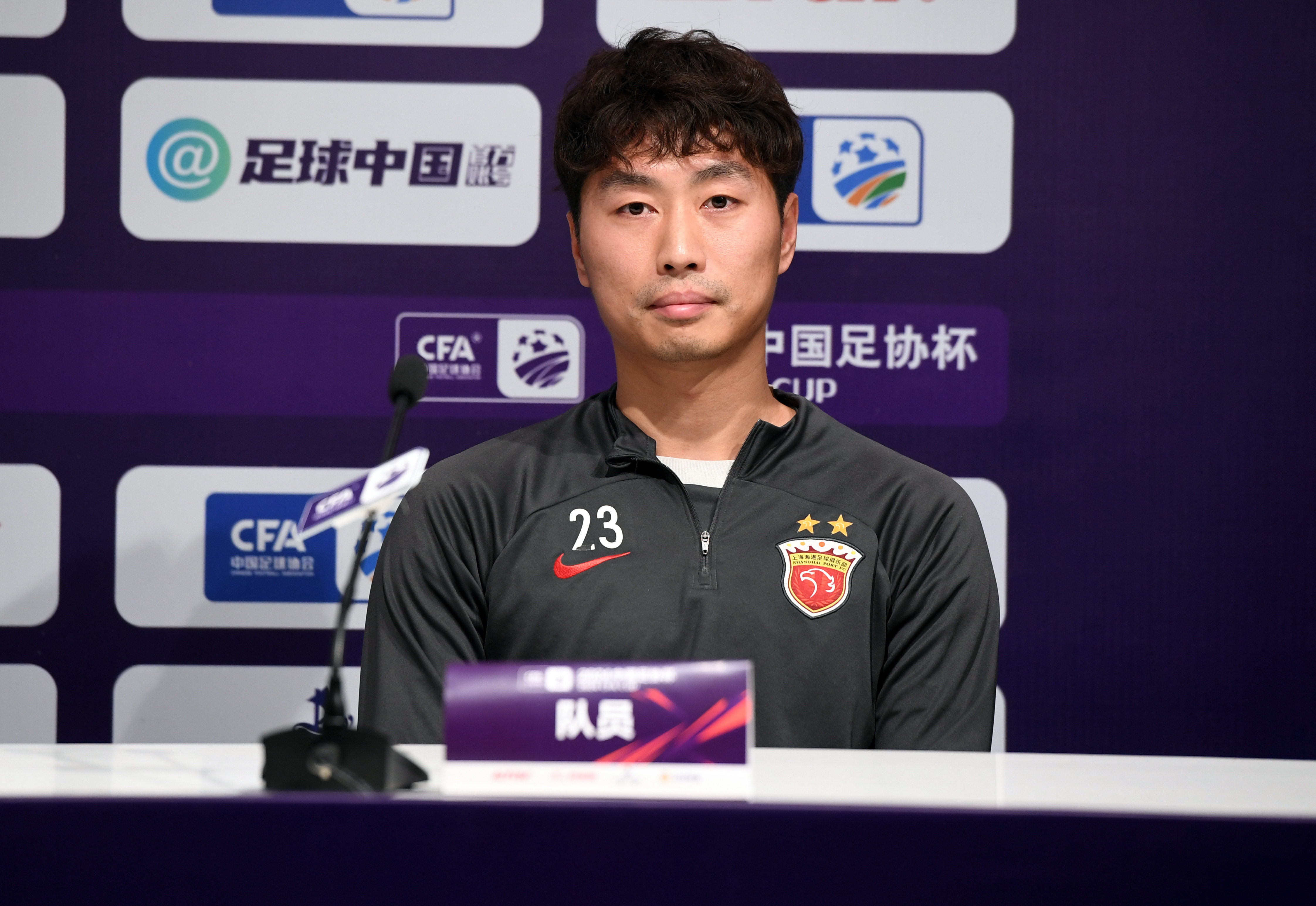 努力备战：国内球队努力备战决赛的简单介绍