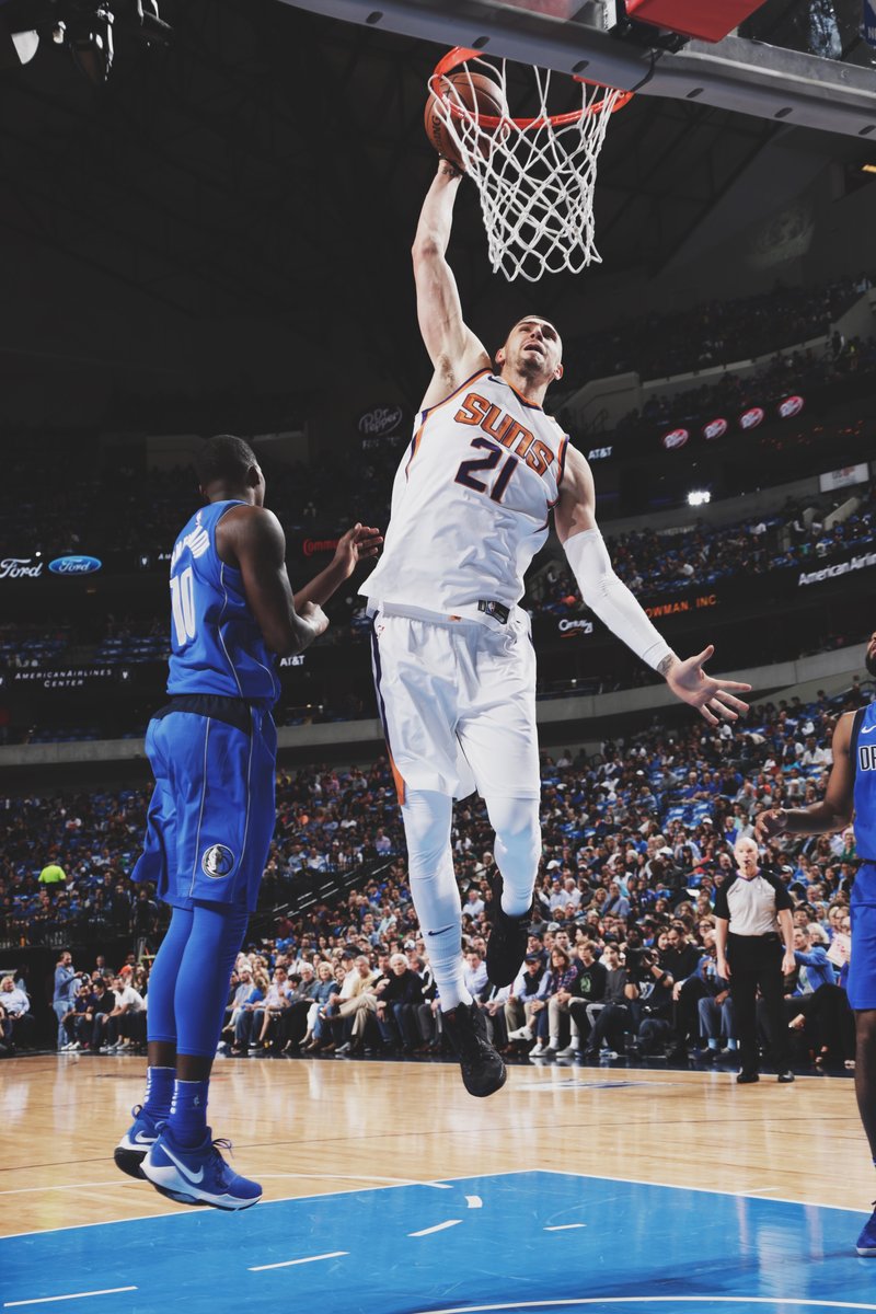 火箭客场大胜太阳，终结两连败