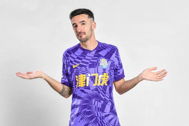 aoa体育新闻-包含西班牙球队前锋连续三场比赛破门，成为球队头号射手的词条