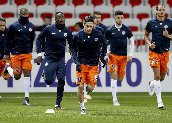 包含蒙彼利埃客场力克尼斯，取得关键胜利的词条